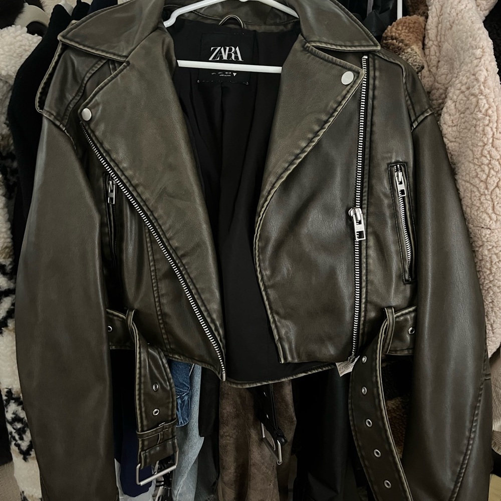 Zara Women's Brown Leather Jacket